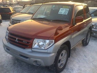 Pajero iO