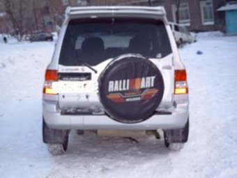 2001 Pajero iO