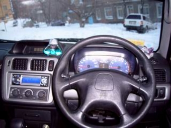 Mitsubishi Pajero iO