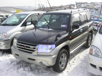 Pajero iO