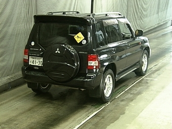 Pajero iO