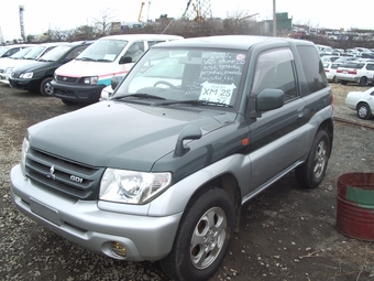 Pajero iO