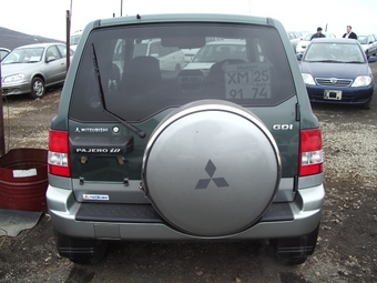 2001 Pajero iO