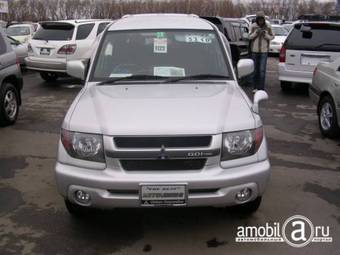 2001 Mitsubishi Pajero iO