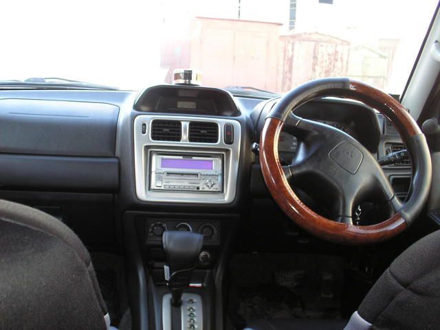 2001 Mitsubishi Pajero iO