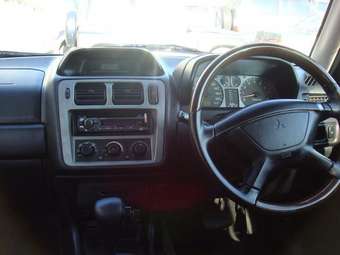 Mitsubishi Pajero iO