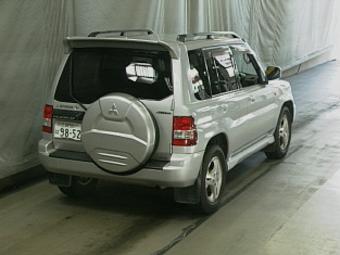 2001 Mitsubishi Pajero iO