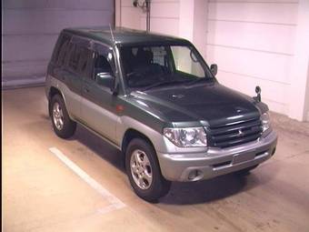2001 Mitsubishi Pajero iO Photos