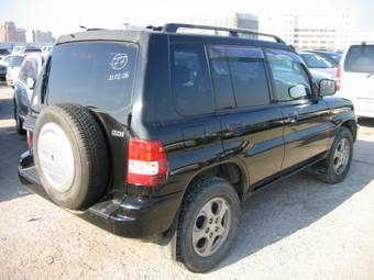 2001 Mitsubishi Pajero iO Pics