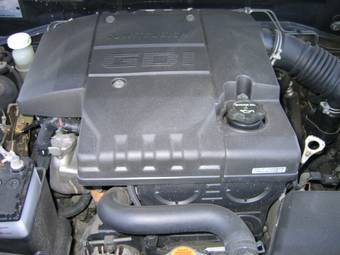2001 Mitsubishi Pajero iO Photos