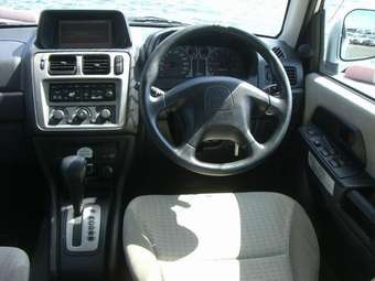 2001 Mitsubishi Pajero iO Pictures