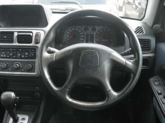 2001 Mitsubishi Pajero iO Pictures