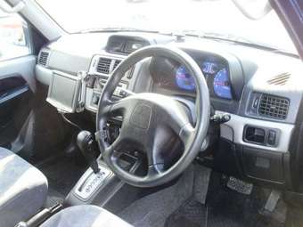 2001 Mitsubishi Pajero iO Pics