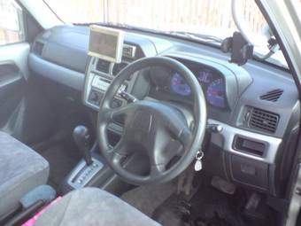 2001 Mitsubishi Pajero iO Pictures