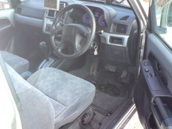 2001 Mitsubishi Pajero iO Photos