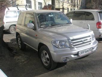 2001 Mitsubishi Pajero iO Pictures