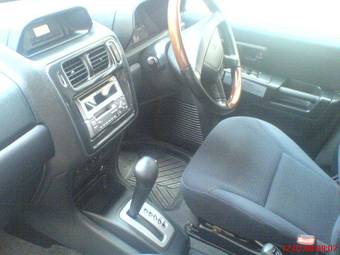 2001 Mitsubishi Pajero iO Pictures