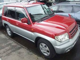 2001 Mitsubishi Pajero iO Pictures