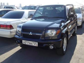 2001 Mitsubishi Pajero iO Pictures