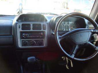 2001 Mitsubishi Pajero iO Pics