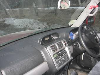 2001 Mitsubishi Pajero iO Photos