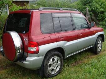 2001 Mitsubishi Pajero iO Photos