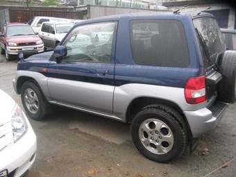 2001 Mitsubishi Pajero iO Pics