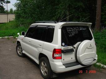 2001 Mitsubishi Pajero iO Pictures