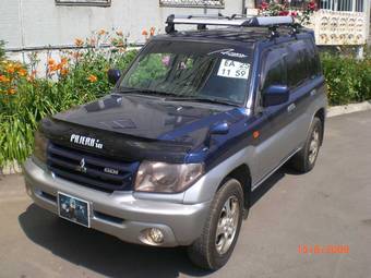 2001 Mitsubishi Pajero iO Photos