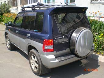 2001 Mitsubishi Pajero iO Photos