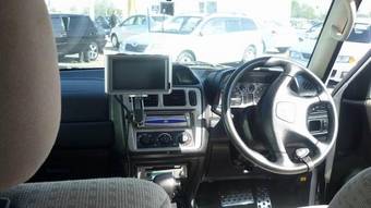 2001 Mitsubishi Pajero iO Pictures