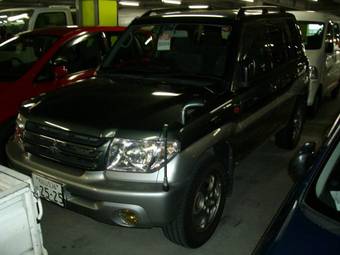 2001 Mitsubishi Pajero iO Photos