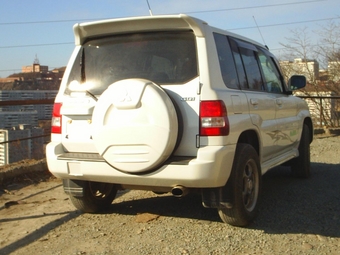 Mitsubishi Pajero iO