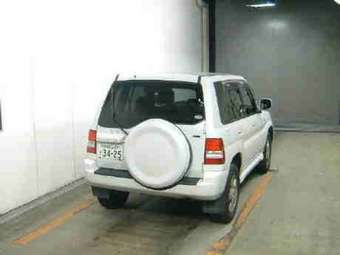 2002 Mitsubishi Pajero iO Images