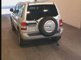 2002 Mitsubishi Pajero iO Pictures