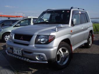 2002 Mitsubishi Pajero iO For Sale