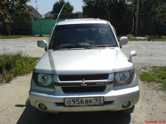 2002 Mitsubishi Pajero iO Pictures