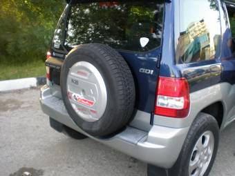 2002 Mitsubishi Pajero iO Images