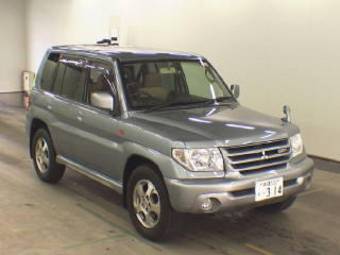 2002 Mitsubishi Pajero iO Pictures