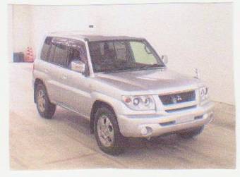 2002 Mitsubishi Pajero iO Photos