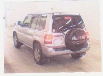 2002 Mitsubishi Pajero iO Pictures