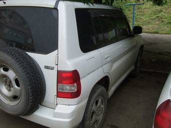 2002 Mitsubishi Pajero iO Pictures
