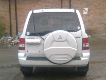 2002 Mitsubishi Pajero iO Pictures