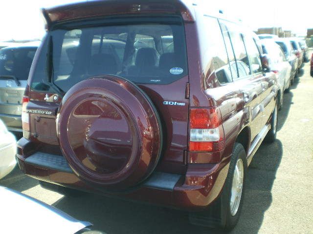 2003 Mitsubishi Pajero iO