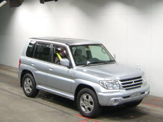 2003 Mitsubishi Pajero iO Photos