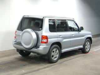 2003 Mitsubishi Pajero iO Pictures