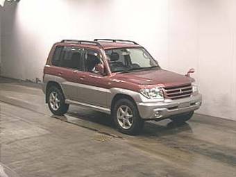 2003 Mitsubishi Pajero iO Images