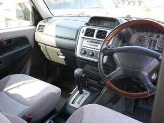 2003 Mitsubishi Pajero iO Pictures