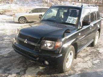 2003 Mitsubishi Pajero iO Pictures