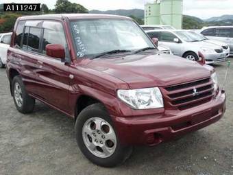 2003 Mitsubishi Pajero iO
